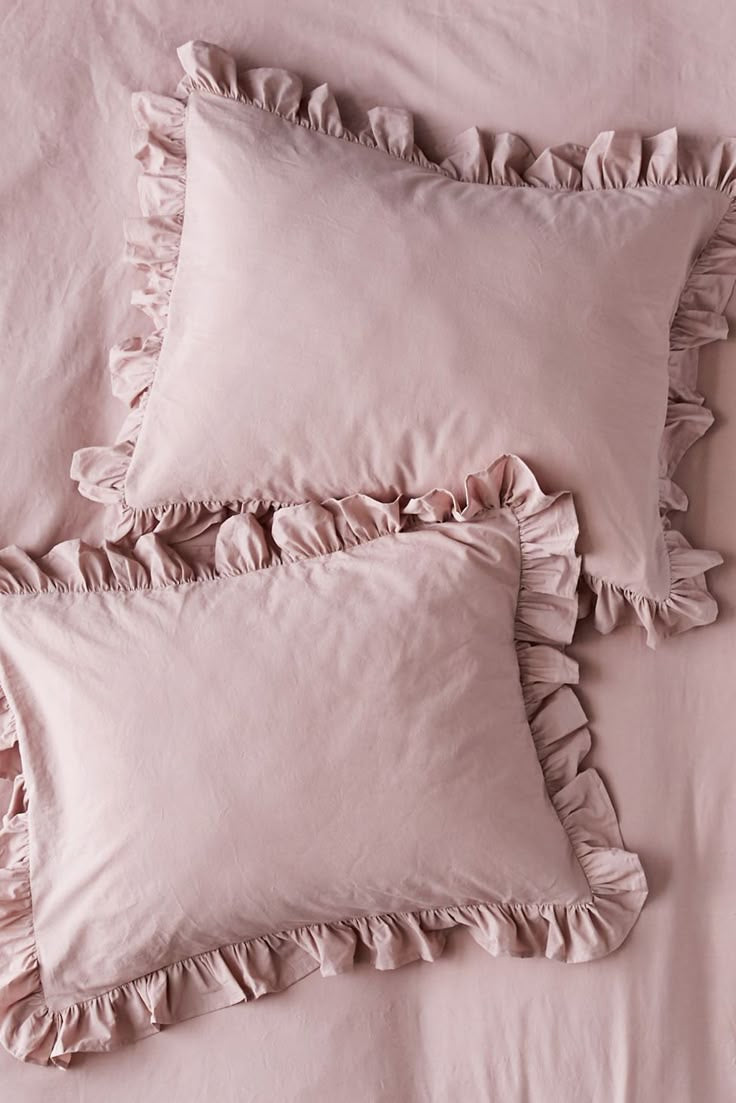 Crepe Ruffled Shams - set of 2